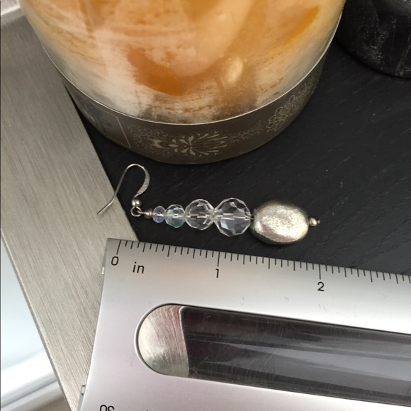 Sparkly Shimmering Earrings - Picture 3 of 3